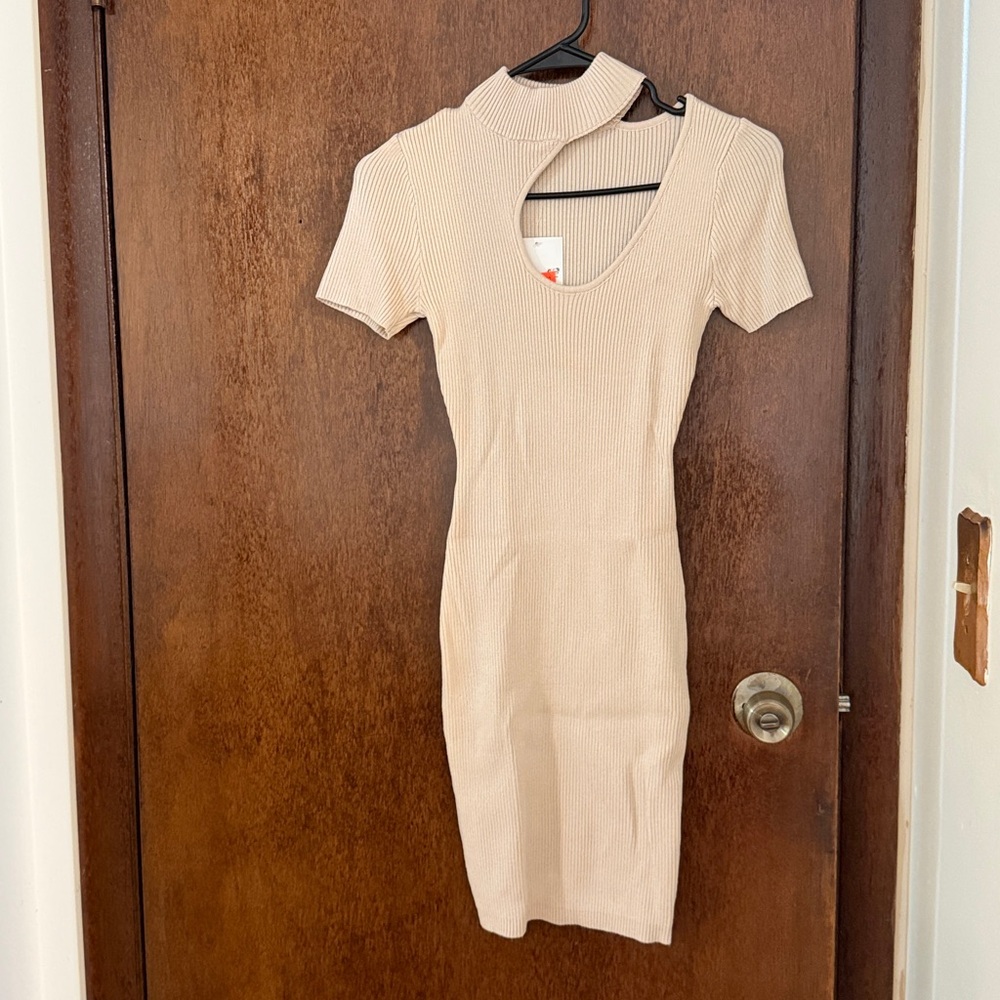 Forever 21 Cream Ribbed Maxi Dress